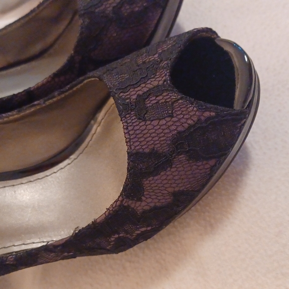 Fergalicious 4 inch heels - Picture 8 of 8